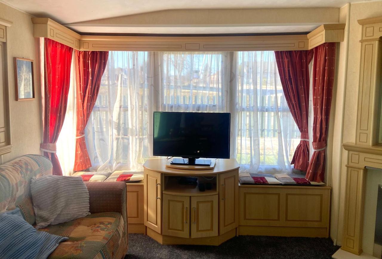 Kisvakond Vendeghaz Apartment Jeno Ngoại thất bức ảnh
