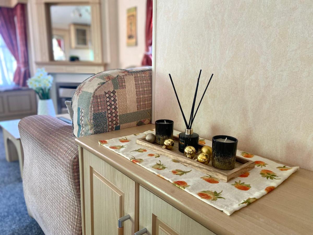 Kisvakond Vendeghaz Apartment Jeno Ngoại thất bức ảnh